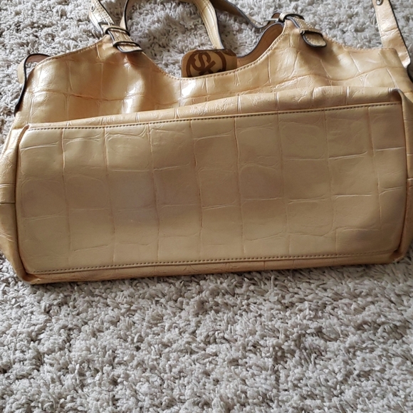 Sag Harbor Goldyellow Large Purse/ - Picture 5 of 12